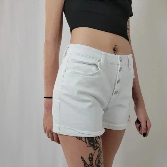 Harper Heritage Button Front Jean Shorts - Picture 5 of 8